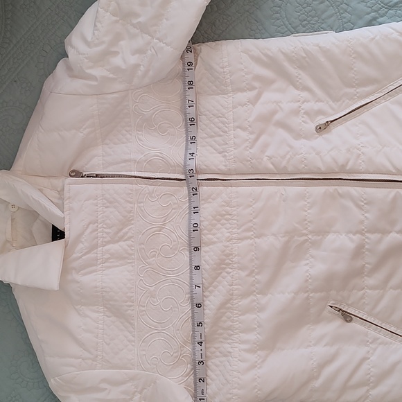 Gallery Womens White on White Embroidered / Quilted Jacket Size M - Picture 10 of 11